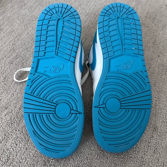 Nike Air Jordan 1 low Dunks, only worn twice! - Picture 3 of 3